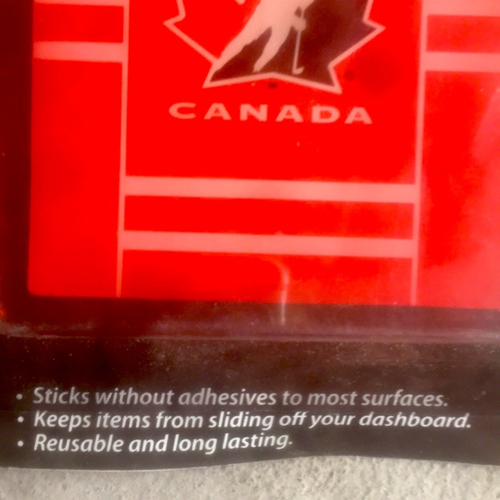 Anti Slip Mat - NHL Team Canada Magnetic Gel Pad - Picture 6 of 12